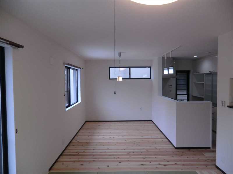 杉のフローリング