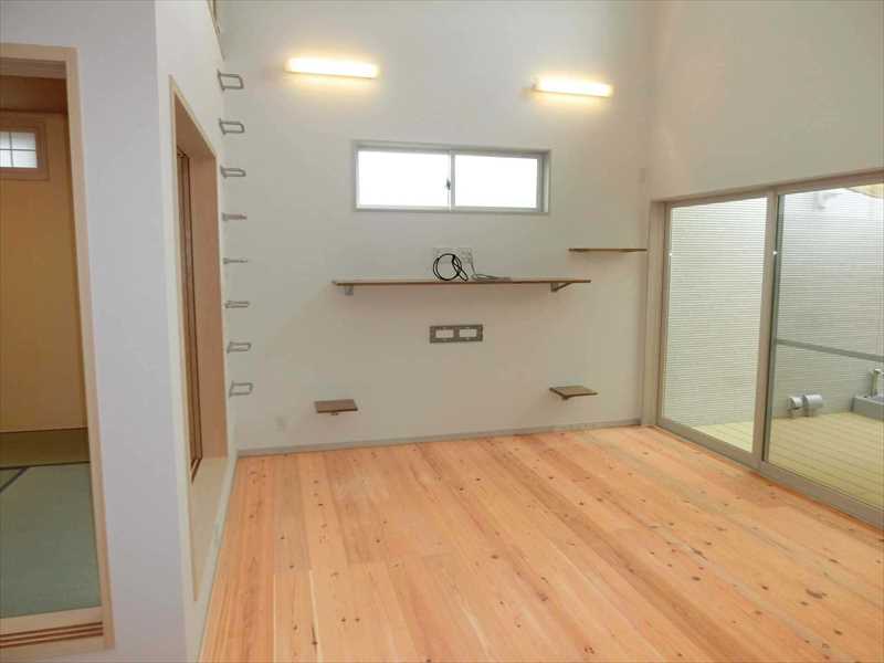 パインのフローリング