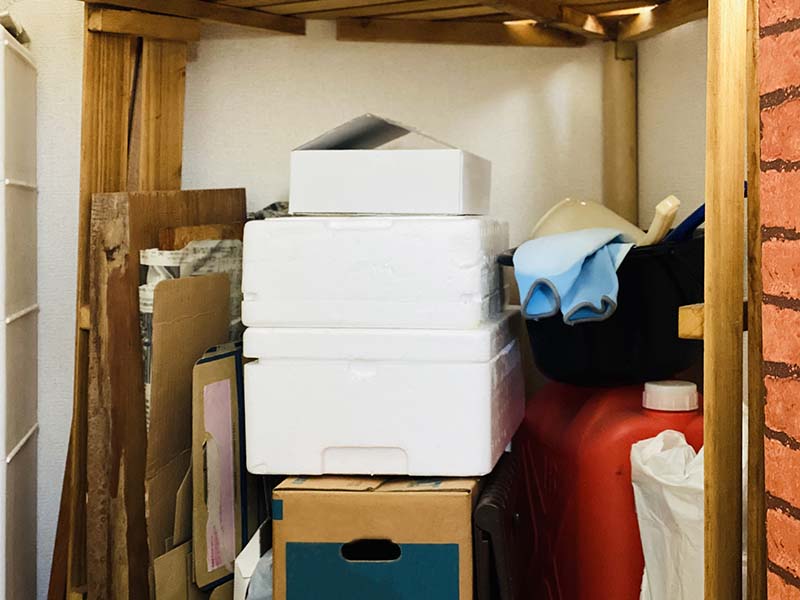 奥行きが深い収納