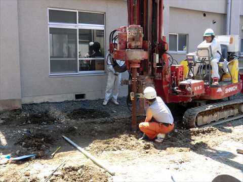 鋼管杭工事の状況