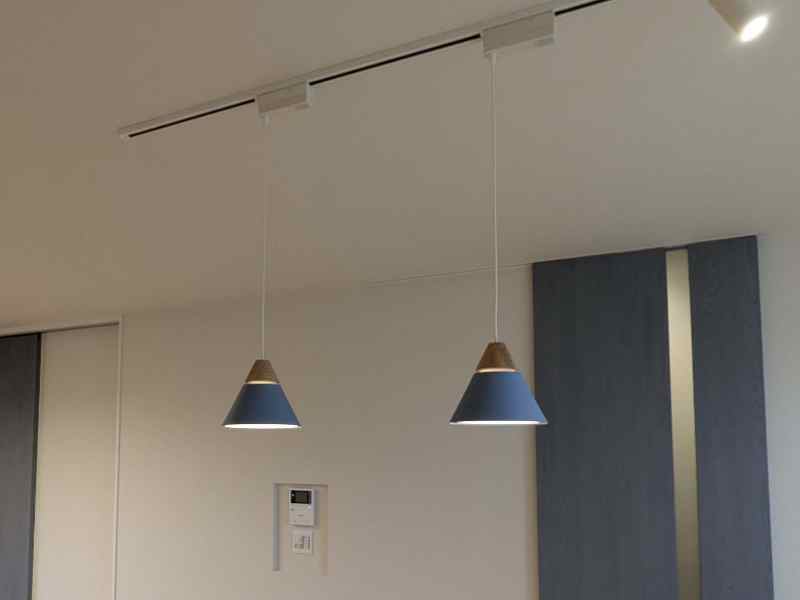 施主支給のペンダントライト
